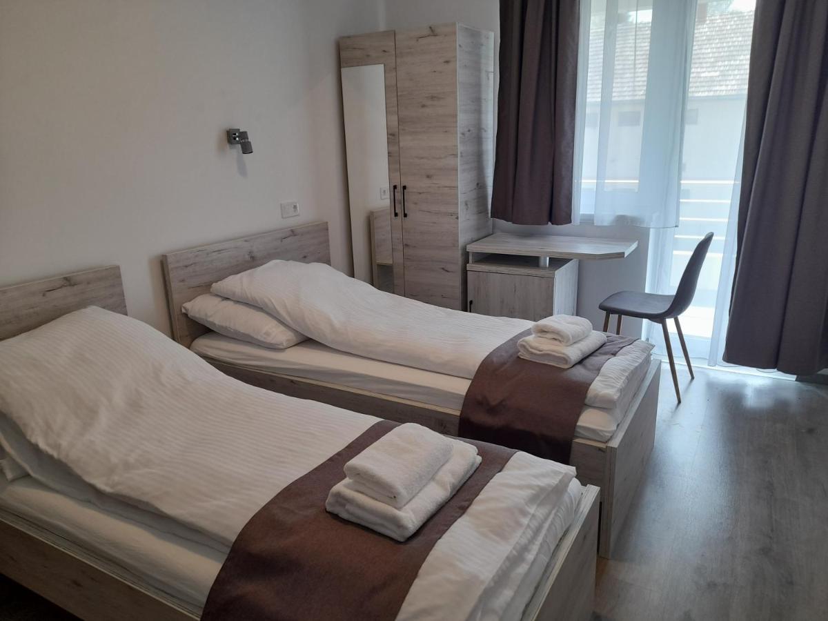 Bed and Breakfast Orion Panzio Hajdúszoboszló Zewnętrze zdjęcie